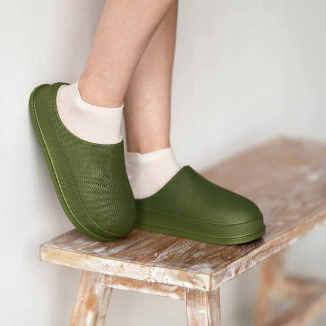 Cloud Slides - Cushioned Fur-Lined Clogs