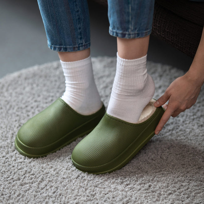 Cloud Slides - Cushioned Fur-Lined Clogs